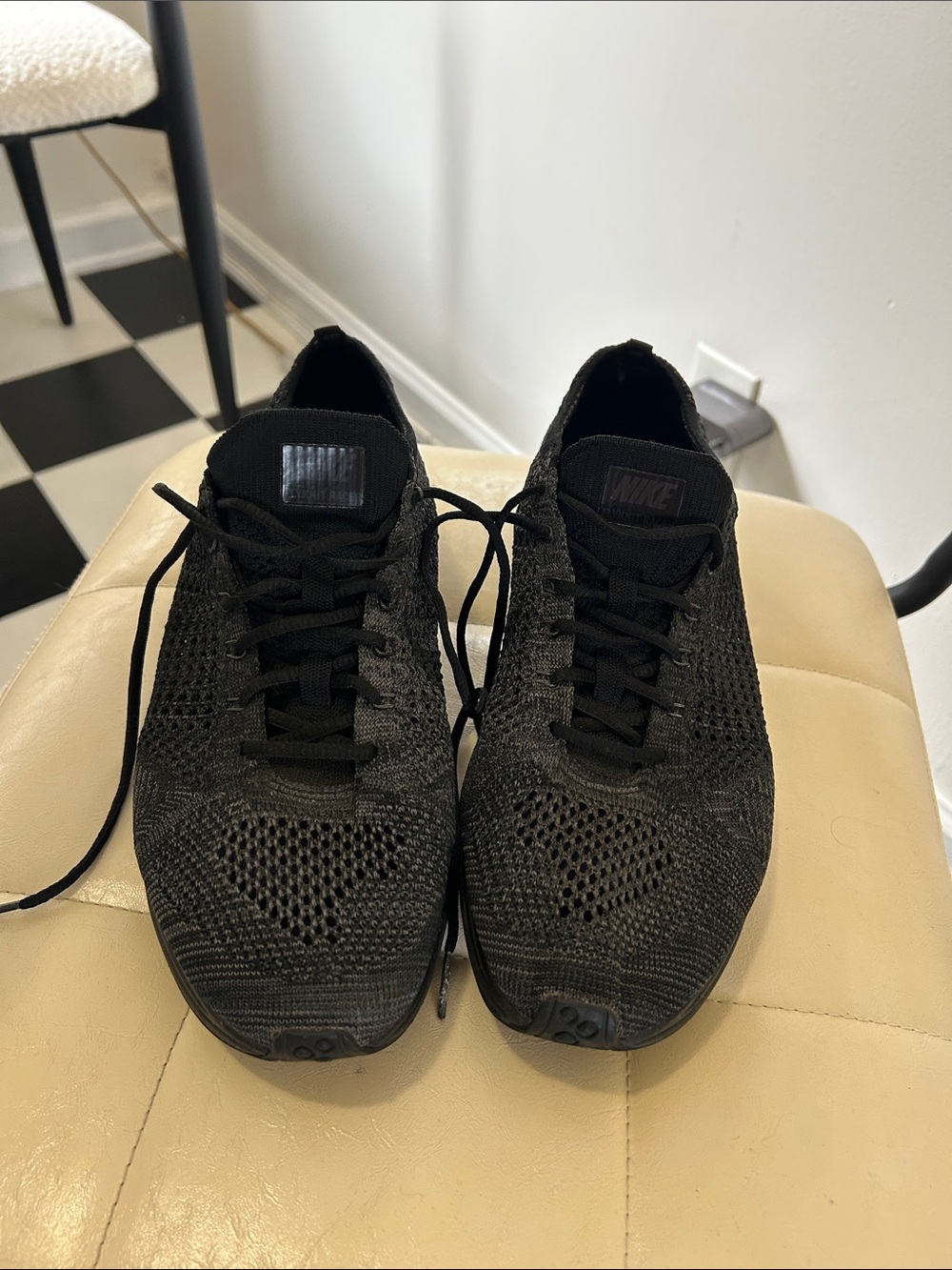 Nike Men’s Black Knit Running Sneakers